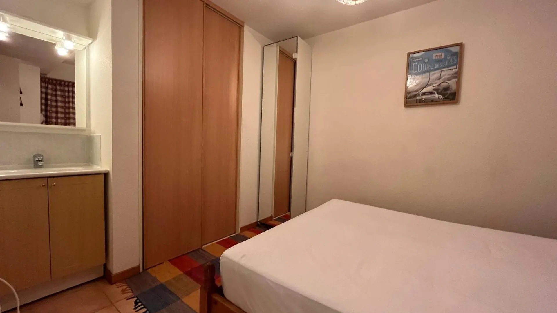 Апартаменты Stunning View And Spacious Terrace 200M From Gondola Оз